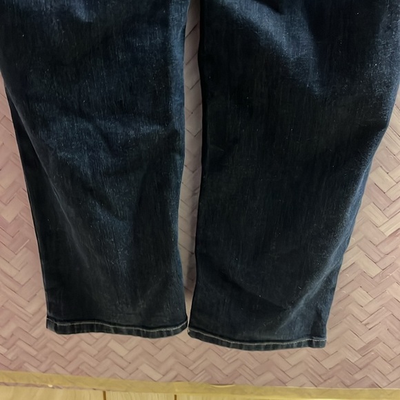 Ultimate fit platinum blue Chicos denim jeans, size 0.5 regular- 6 - Picture 4 of 9